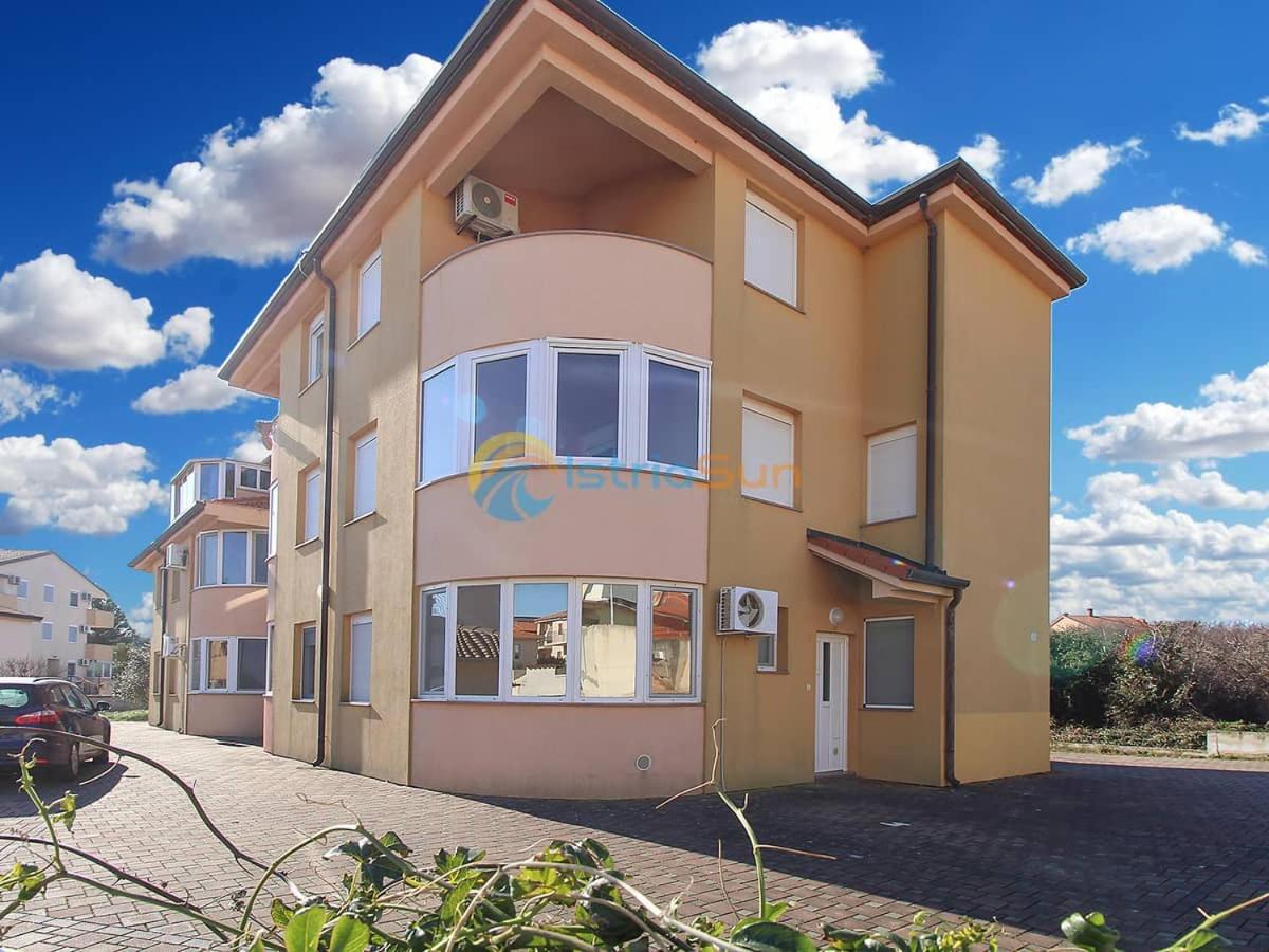 Apartments Bardak Ližnjan Exteriér fotografie